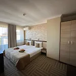 Family Radiana Hotel