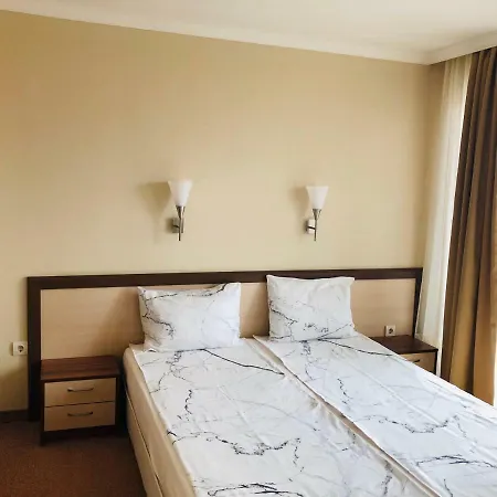 Family Radiana Hotel 2*