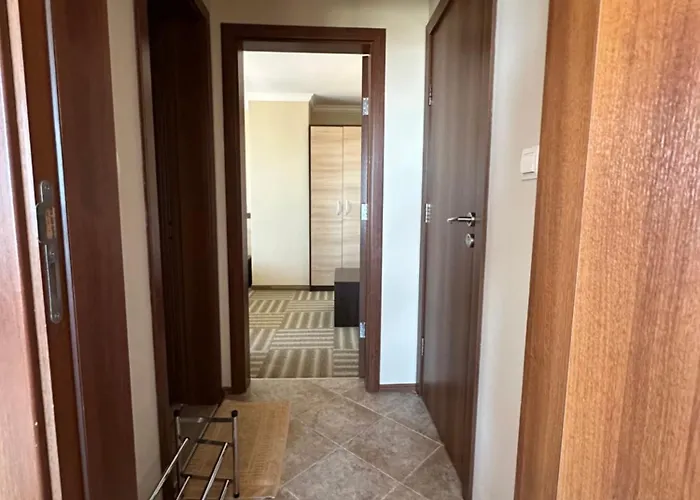 Family Radiana 2* Созопол