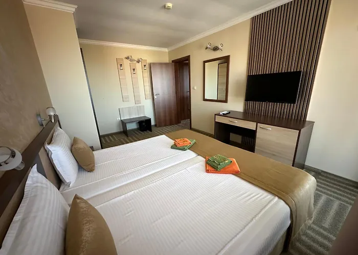 Family Radiana 2* Созопол