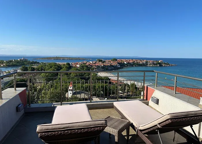 Хотел Family Radiana 2*