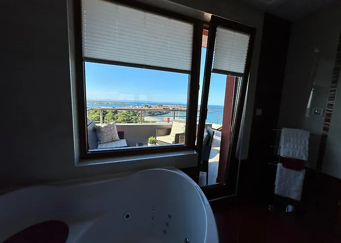 Family Radiana 2* Созопол