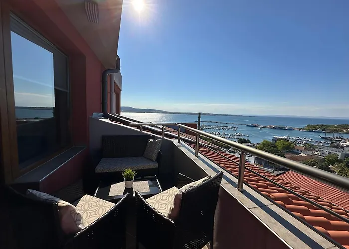 Family Radiana Хотел