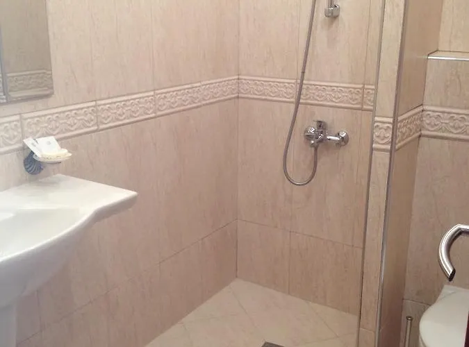 Хотел Family Radiana