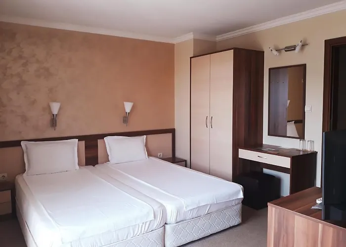 Хотел Family Radiana