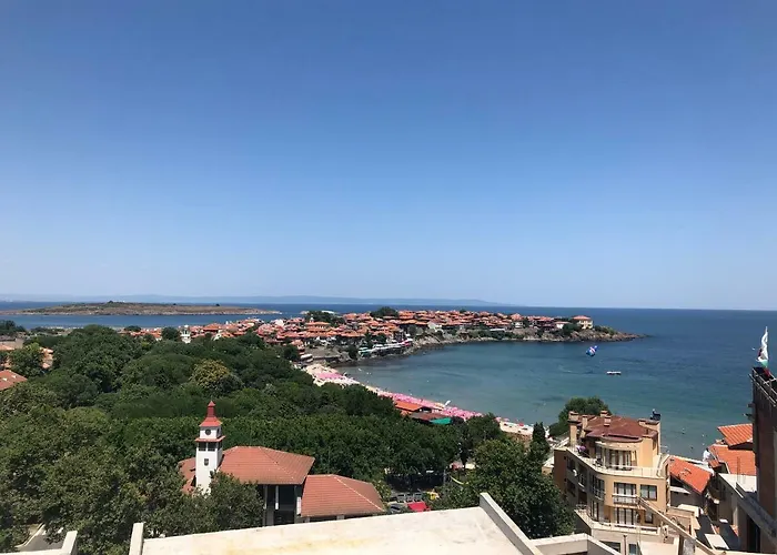 Хотел Family Radiana 2*