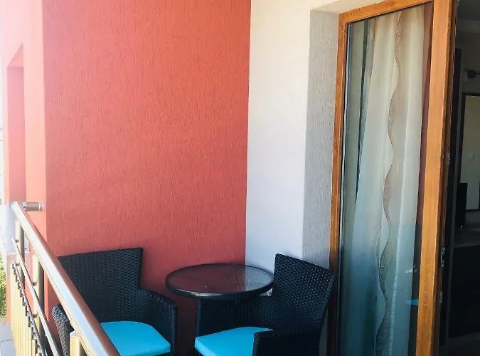 Хотел Family Radiana