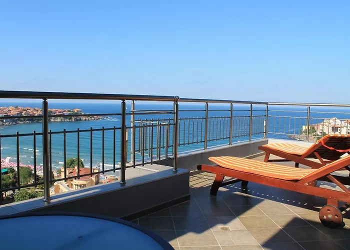 Хотел Family Radiana 2*